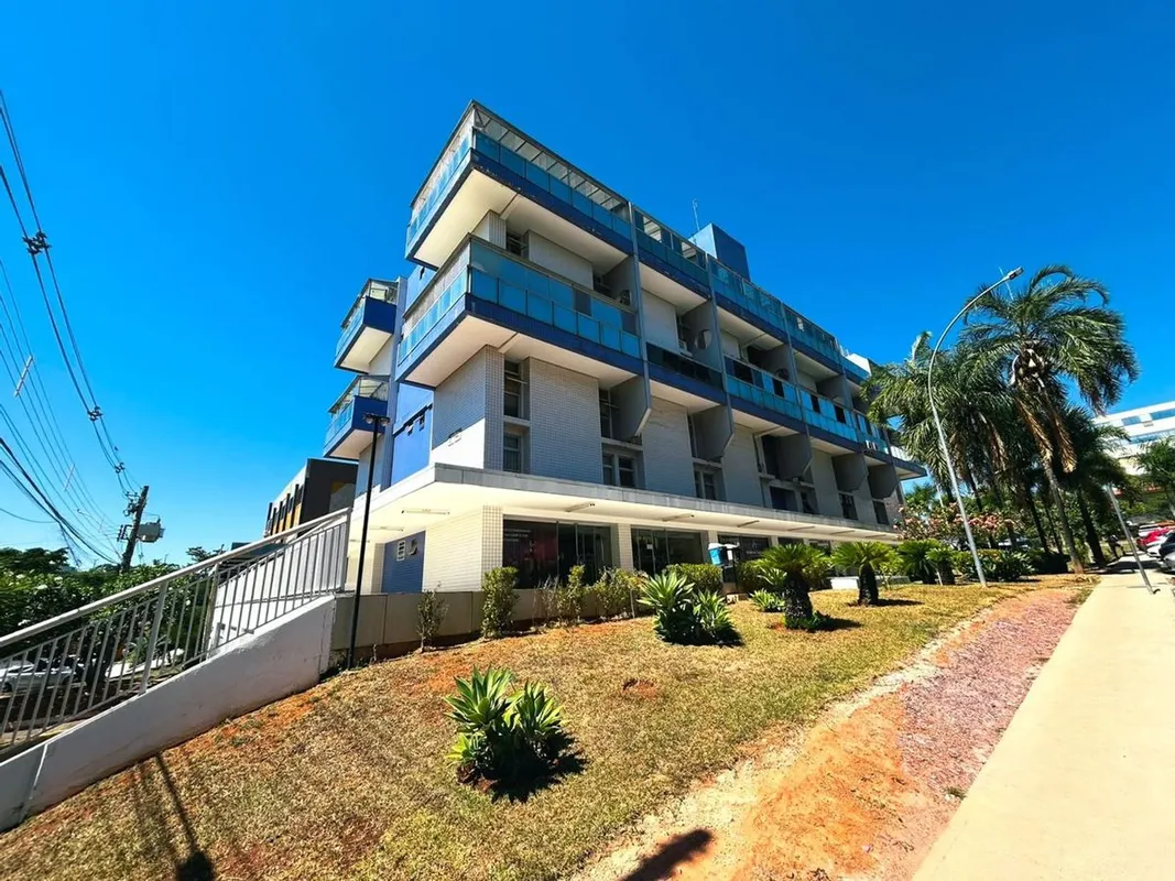 Excelente kit em vão livre - 33 m- Ed. Firenze - Lago Norte- Vão livre com armár...