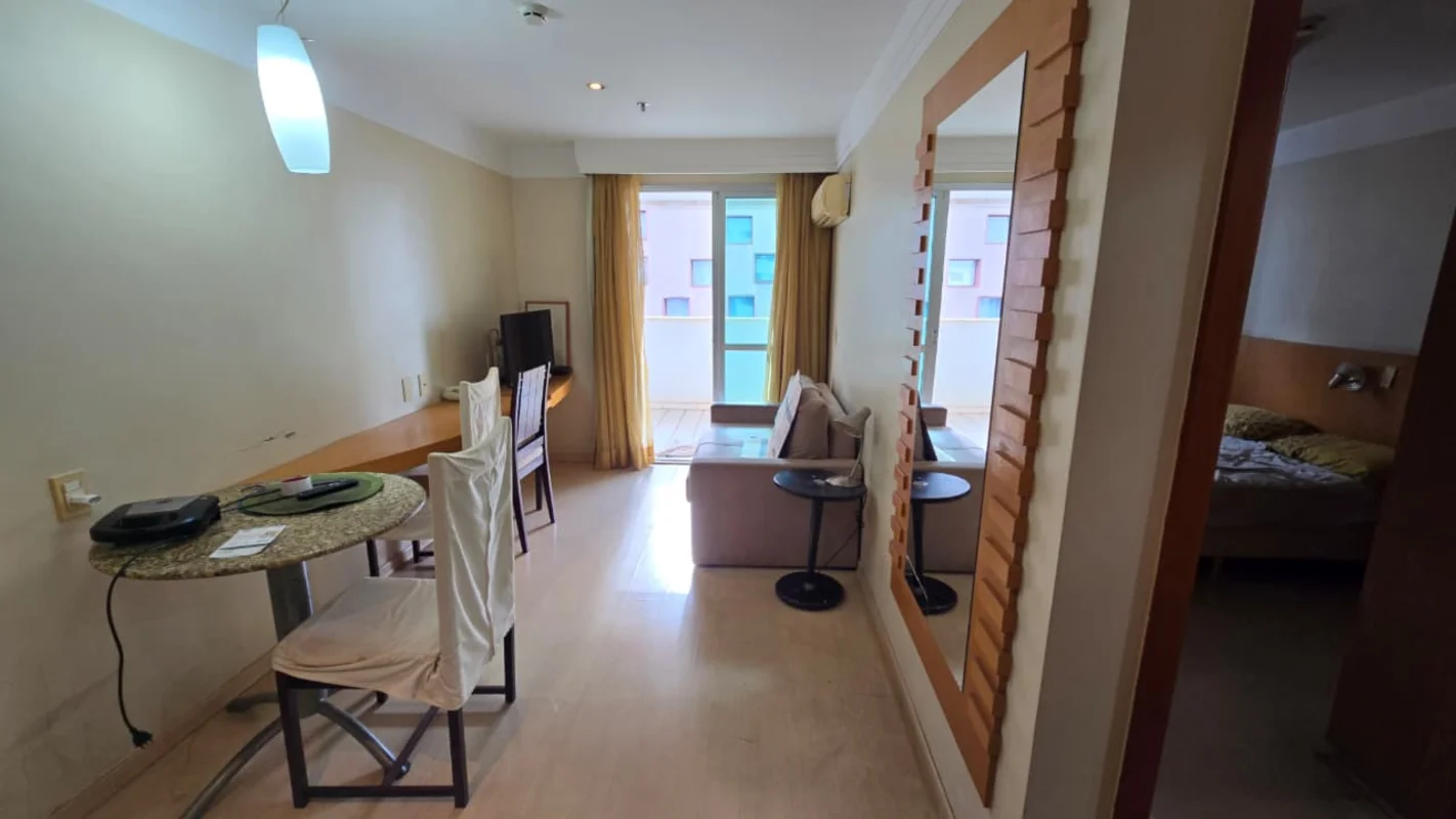 Apresentamos uma oportunidade de locação no coração de Brasília: o Hotel-Flat no...