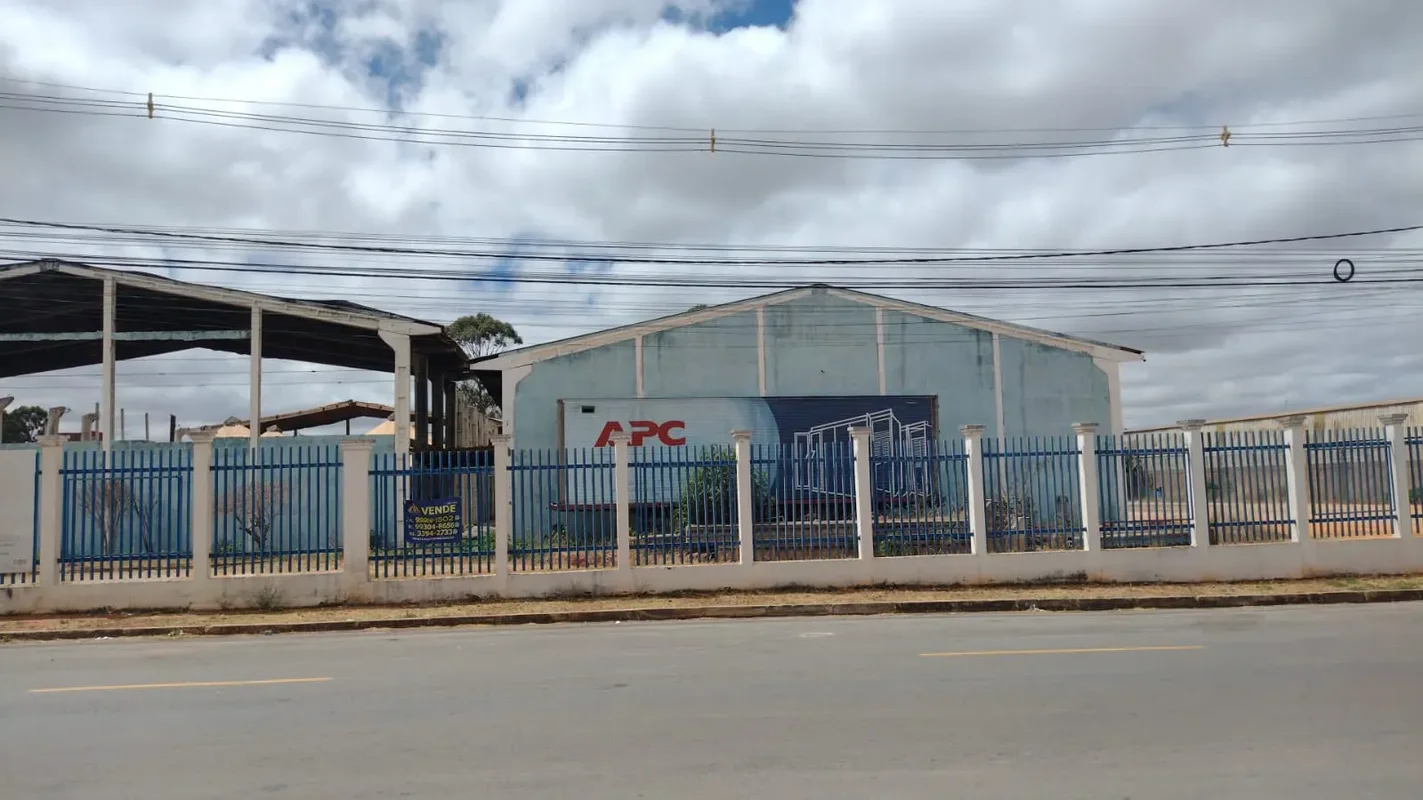 GALPÃO LOGÍSTICO/INDUSTRIAL PARA LOCAÇÃO | 7.650 m² | POLO JK – SANTA MARIAExcel...