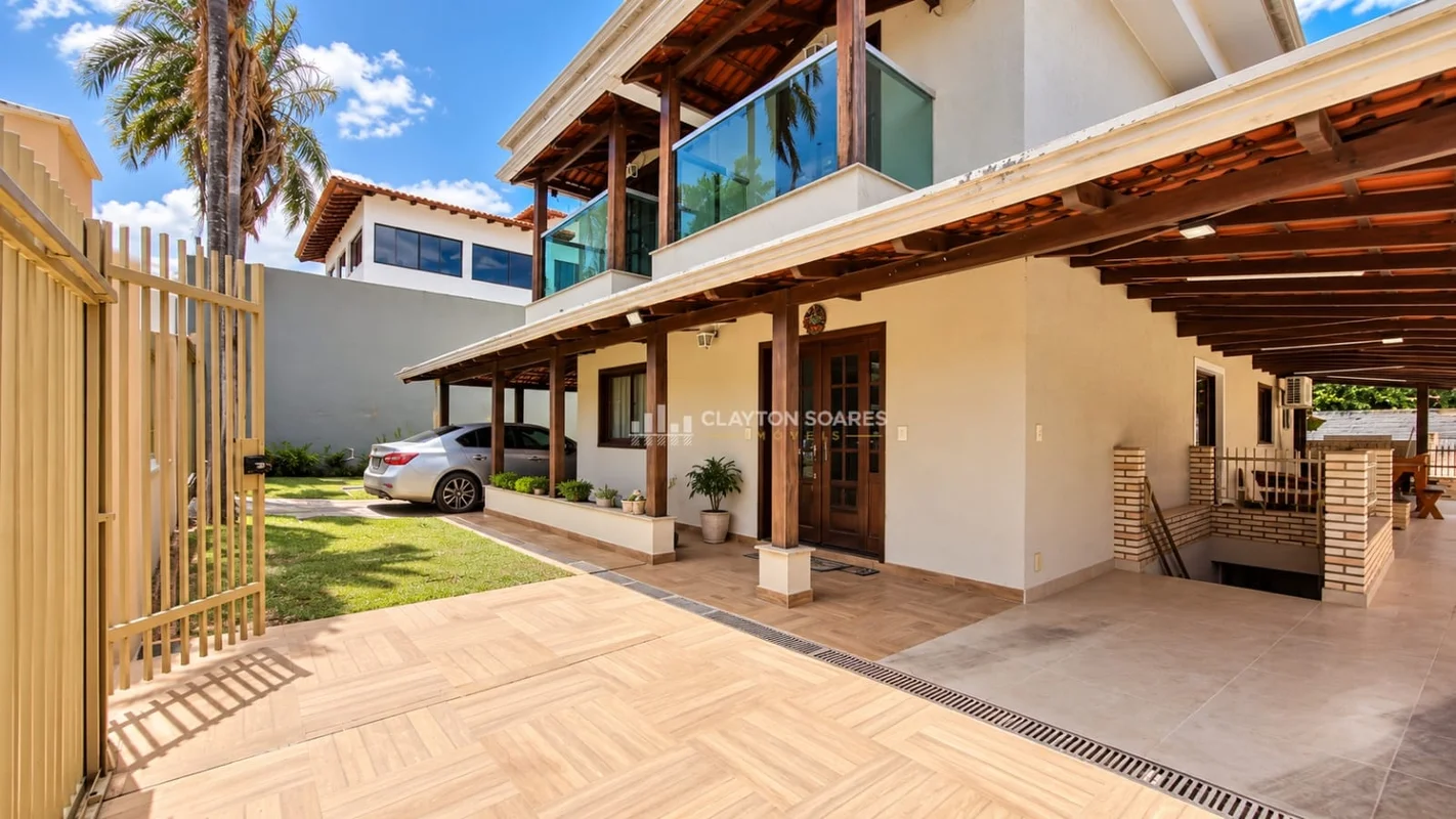 CASA DE 3 PAVIMENTOS NO VILLE DE MONTAGNE | 6 QUARTOS, 3 SUÍTES, PISCINA E POTEN...