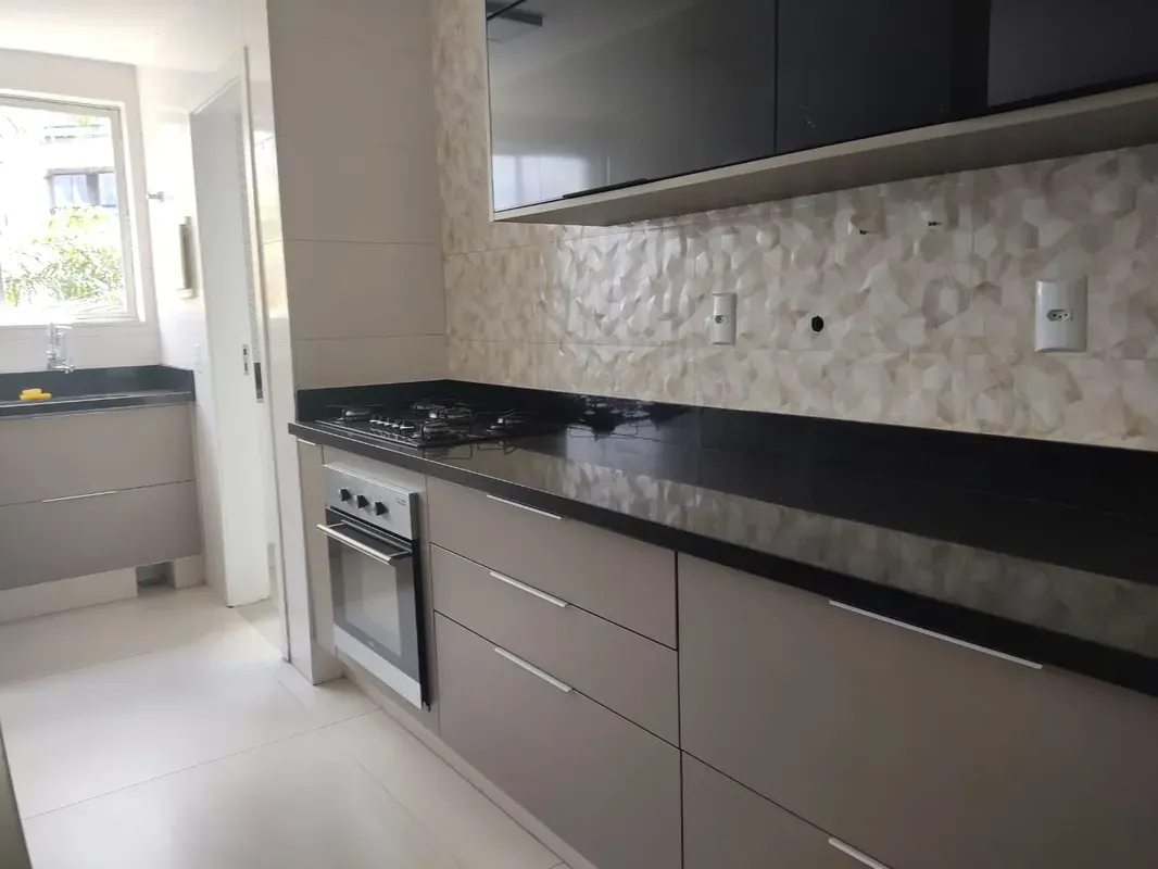 APARTAMENTO REFORMADO /  SQSW 105 - CONDOMÍNIO SAINT GERMAN Conforto, iluminação...