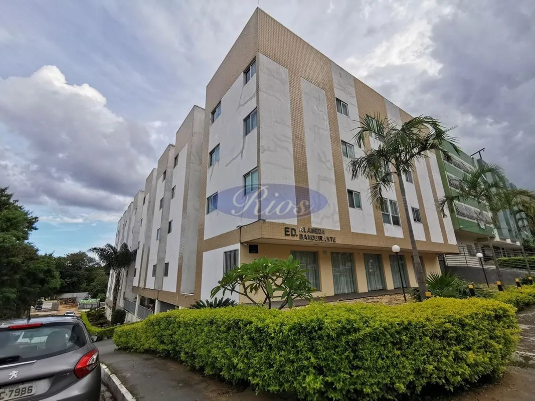 Excelente apartamento de frente, com 02 quartos, sala, cozinha, banheiro social ...