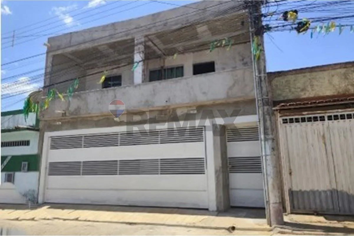 Descubra o sobrado dos seus sonhos em Jardim Roriz, Planaltina, Distrito Federal...