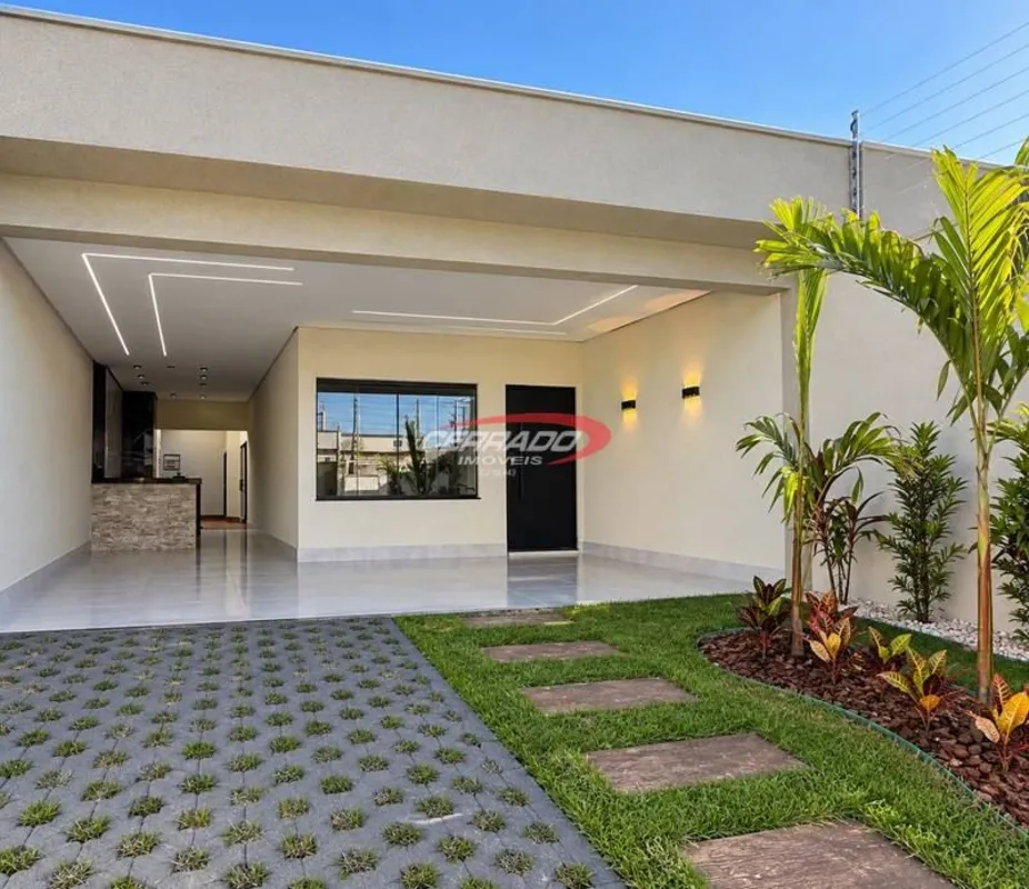 Casa 3/4 sendo 1 suite Closet Sala pe direito 5 mtCozinha amplaÁrea de serviço c...