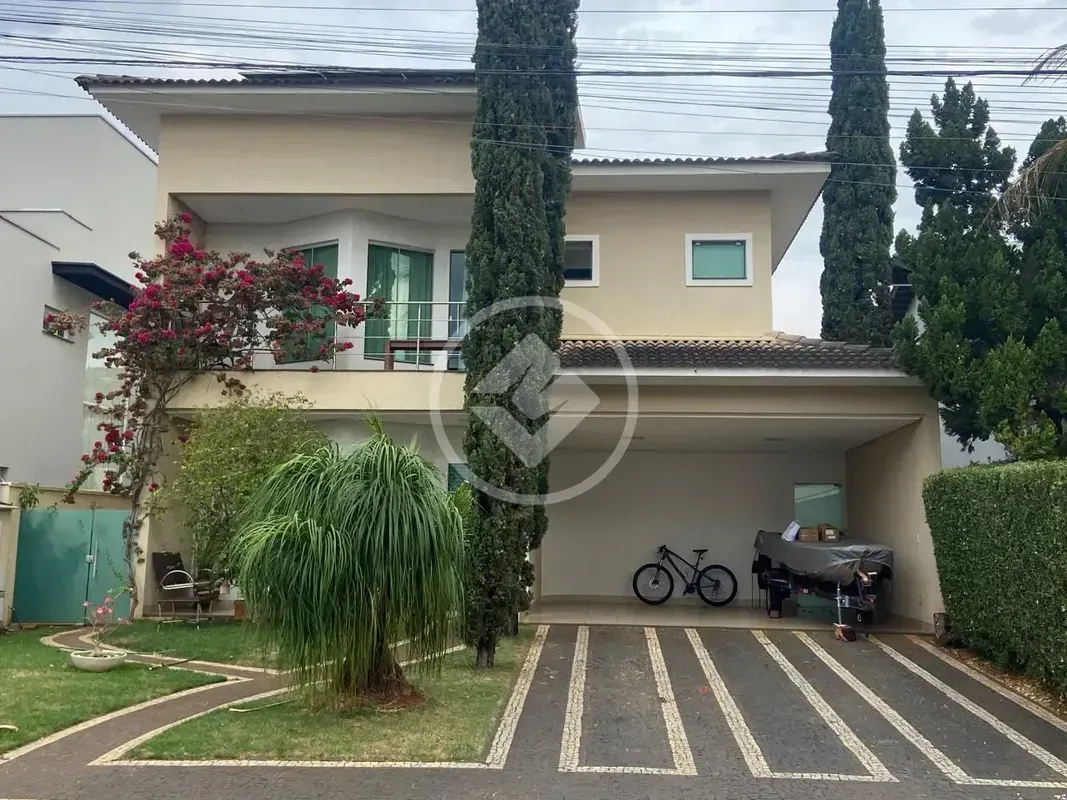 VENDO SOBRADO JARDINS MADRI - LOTE de 378 Mt2, 276 Mt2 de Ã¡rea construÃ­da, com...