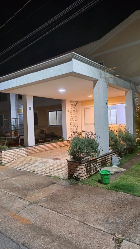 Casa de 2 quartos, Na melhor localização do Mangueiral, reformada, posição Perpe...