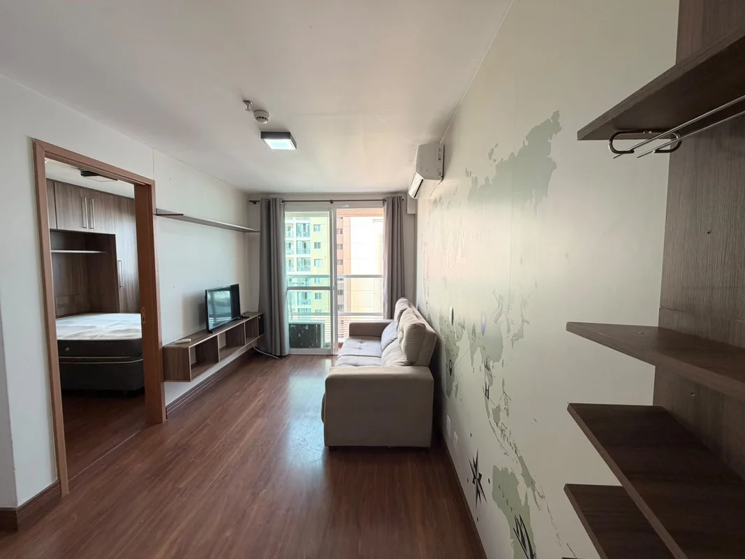 LENIÉR CURADORIA IMOBILIÁRIA ALUGA COM EXCLUSIVIDADE APTO NO ED. SPOT HPLUS LONG...