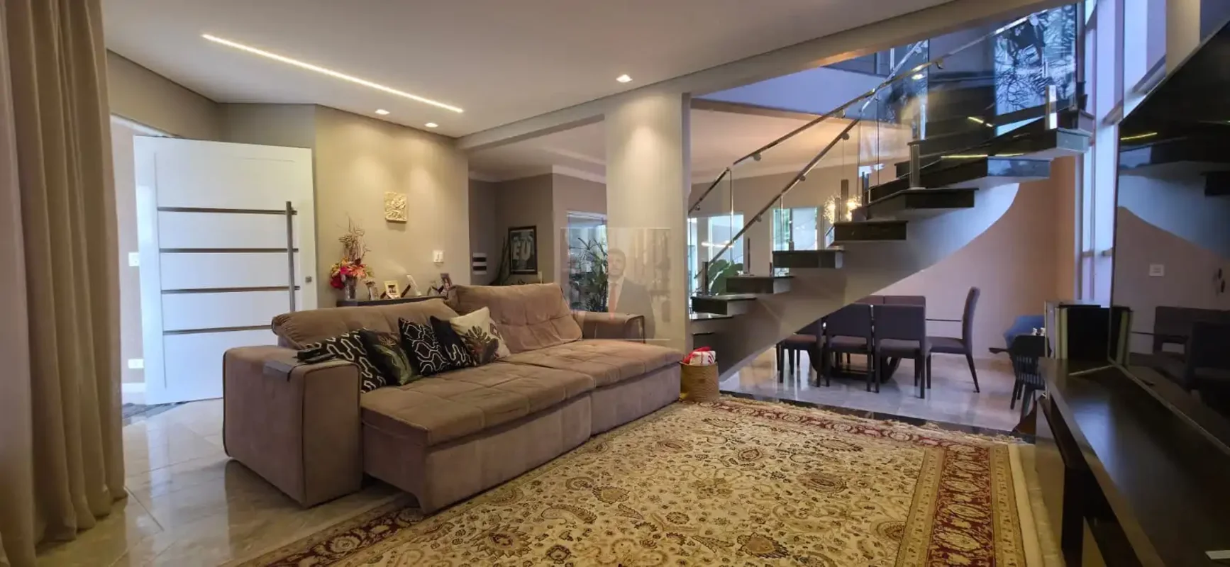 Aconchego, Tecnologia e Sofisticação no Vicente Pires | 4 Qts, Lote de 800m² e Á...