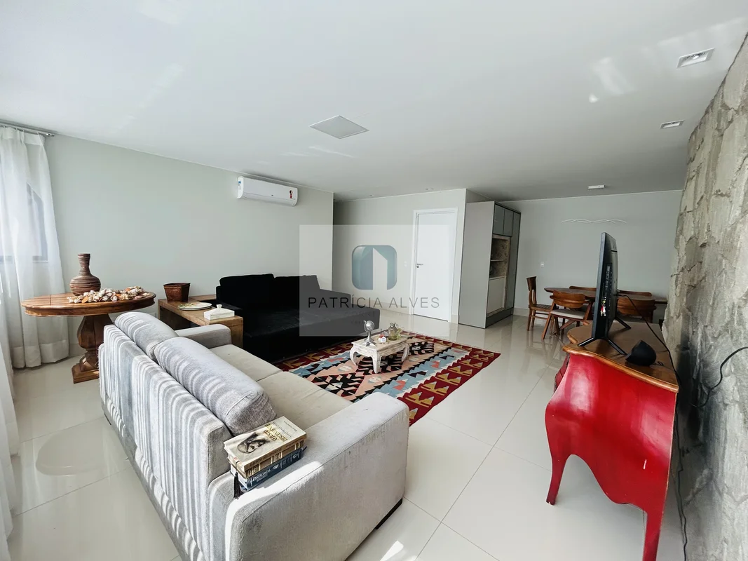 Apartamento de canto reformado. Noroeste/DF.São 123m2, bem distribuídos, a plant...