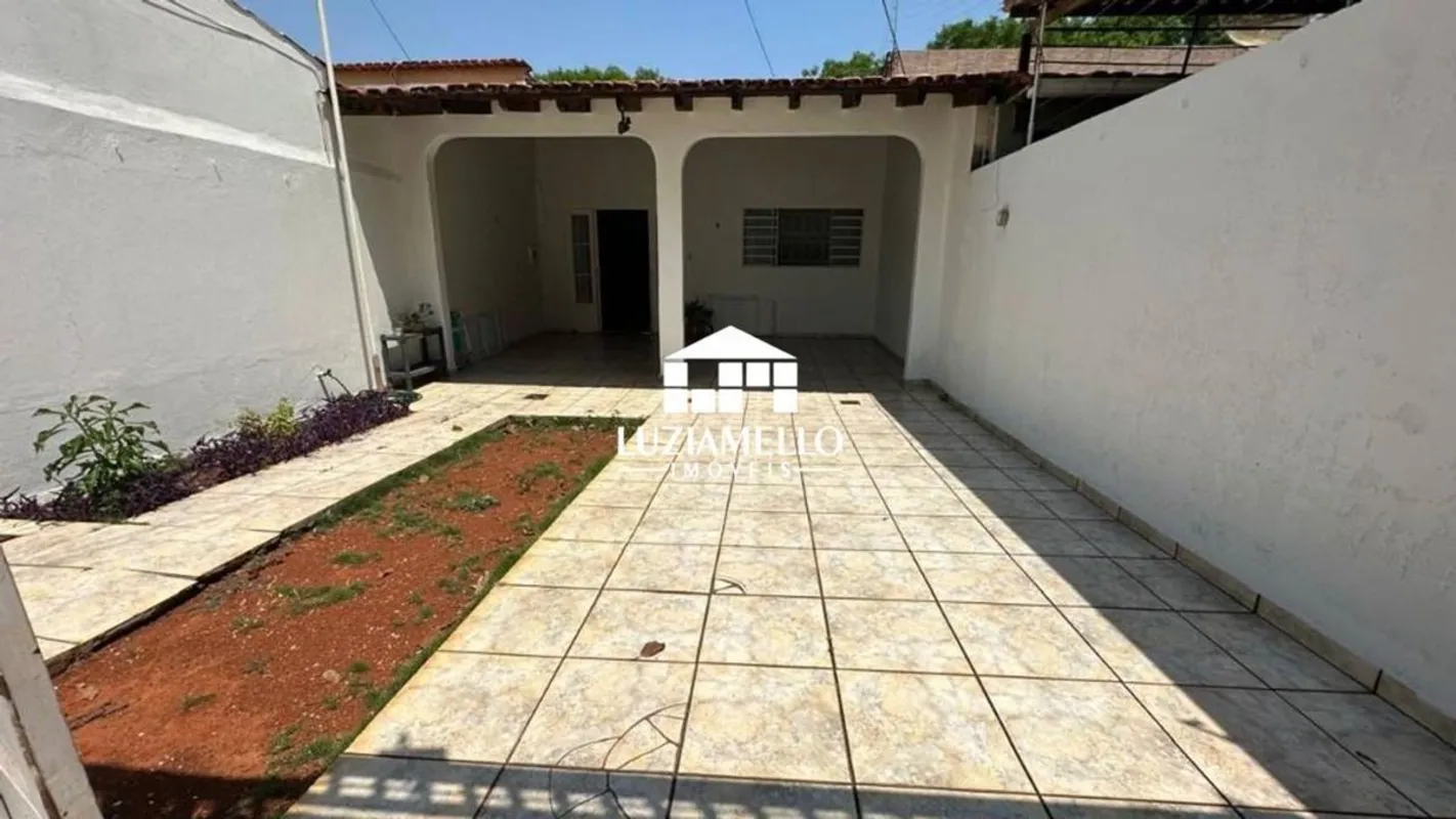 CASA À VENDA NA QUADRA 01 CRUZEIRO VELHO DF | LOCALIZAÇÃO NOBRE E POTENCIAL PARA...