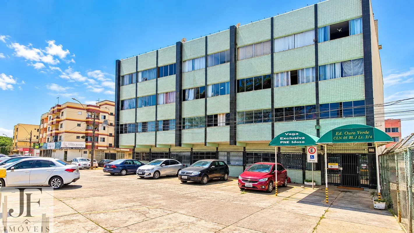 Descubra um aconchegante kitnet à venda no coração de Riacho Fundo, DF, na CLN 5...