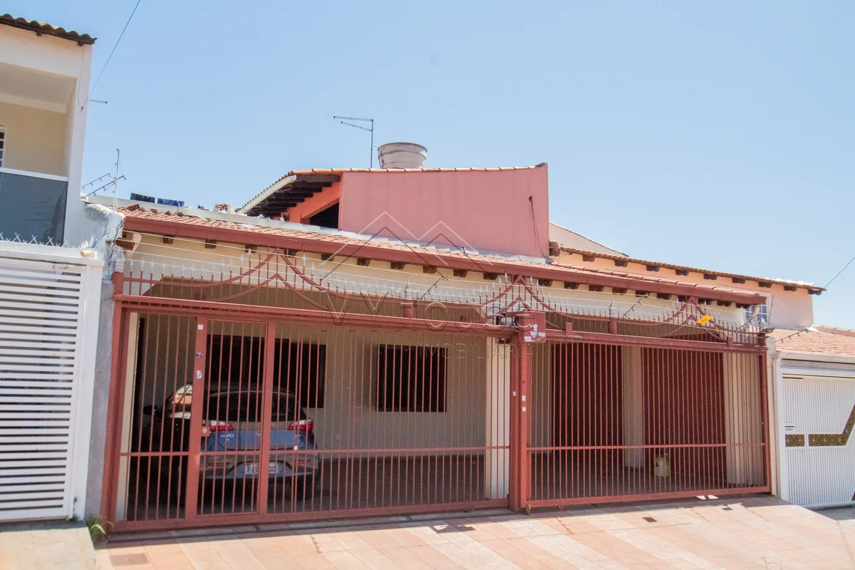 Descubra uma oportunidade única na excelente localização da QNL 12 Conjunto E, T...