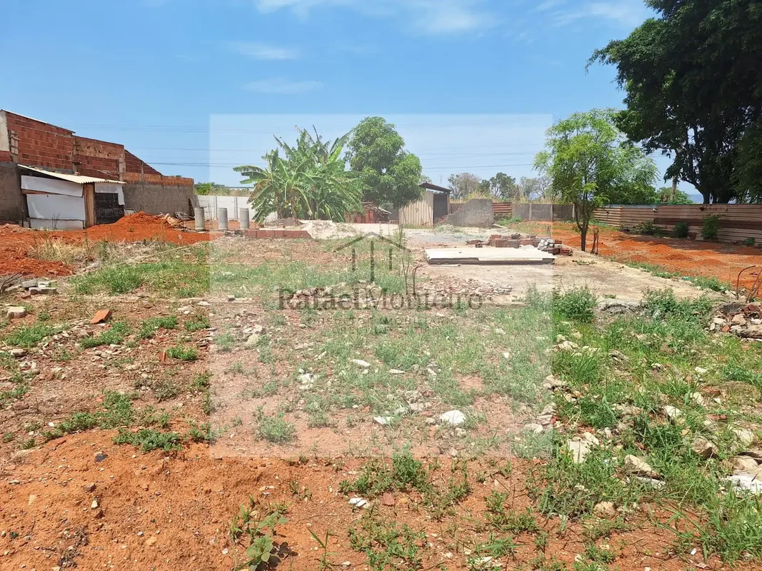 Oportunidade única na Ponte Alta Norte, Gama/DF : lote residencial de 400m² com ...