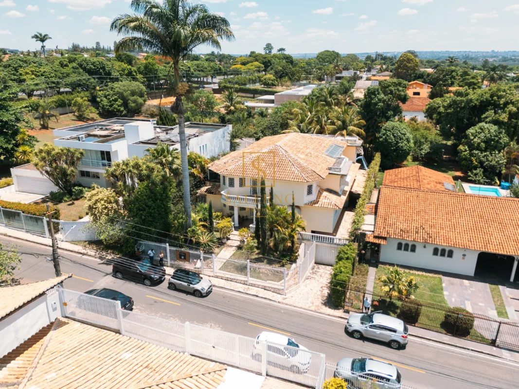 Residência de Alto Padrão na SHIS QL 2 | Lago SulLocalizada em um dos endereços ...