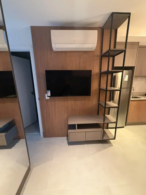 alugo lindo apartamento de 2 quartos sendo 1 suite, com ar condicionado nos 2 qu...