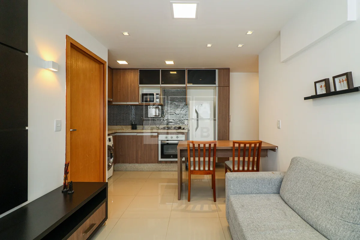 Apartamento de 1 quarto espaçoso41m²Sala integrada com a cozinhaQuarto com marce...