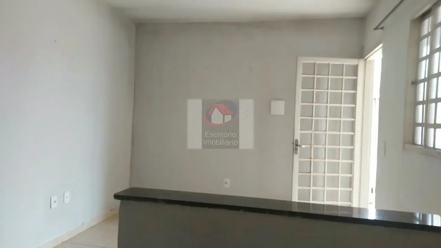 Descubra uma oportunidade de morar com conforto e praticidade no Recanto das Ema...