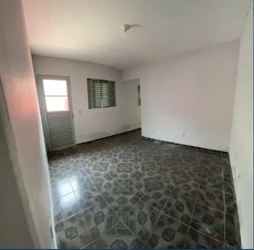 Kitnet com 1 Quarto para alugar, 30m² - Ceilândia Norte(Código do anunciante: 1E...
