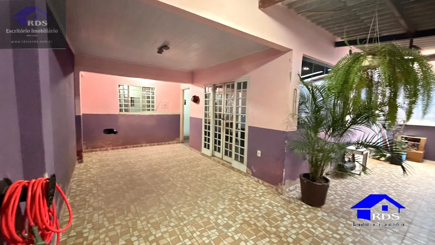 CASA À VENDA NA QR 210 - SANTA MARIAÓtima localização! Próxima ao comércio local...