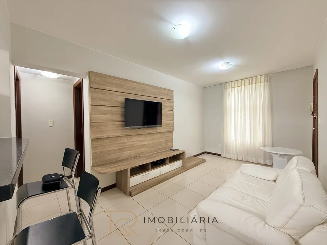 TRG imobiliária ALUGA !Excelente apartamento mobiliado na SQS 411 Bloco C, com 6...