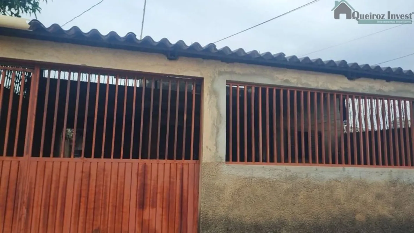Casa com 2 edículas à venda no Setor Oeste Gama/DFImóvel com aproximadamente 250...