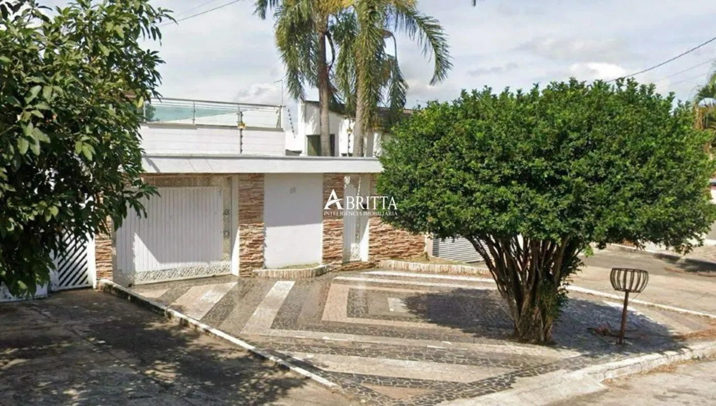 Se você procura um imóvel amplo, com ambientes espaçosos e estrutura para aprove...