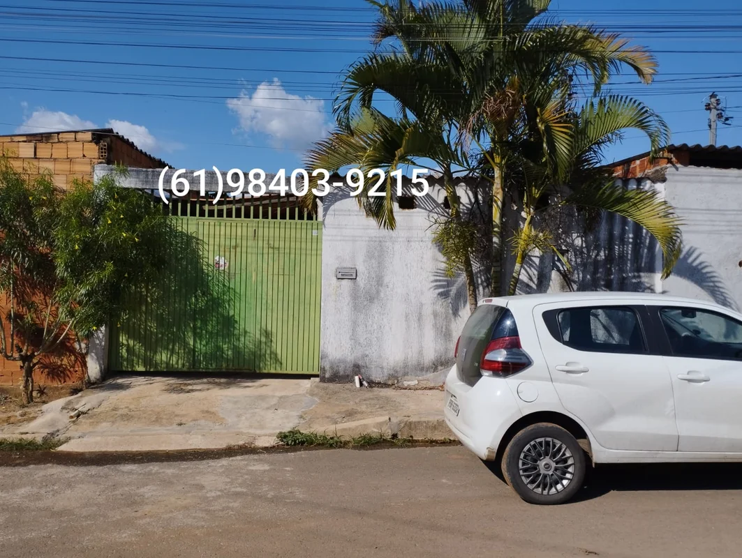 Samambaia Norte, QR 1031 vendo casa com 2 quartos, sala, cozinha, banheiro socia...