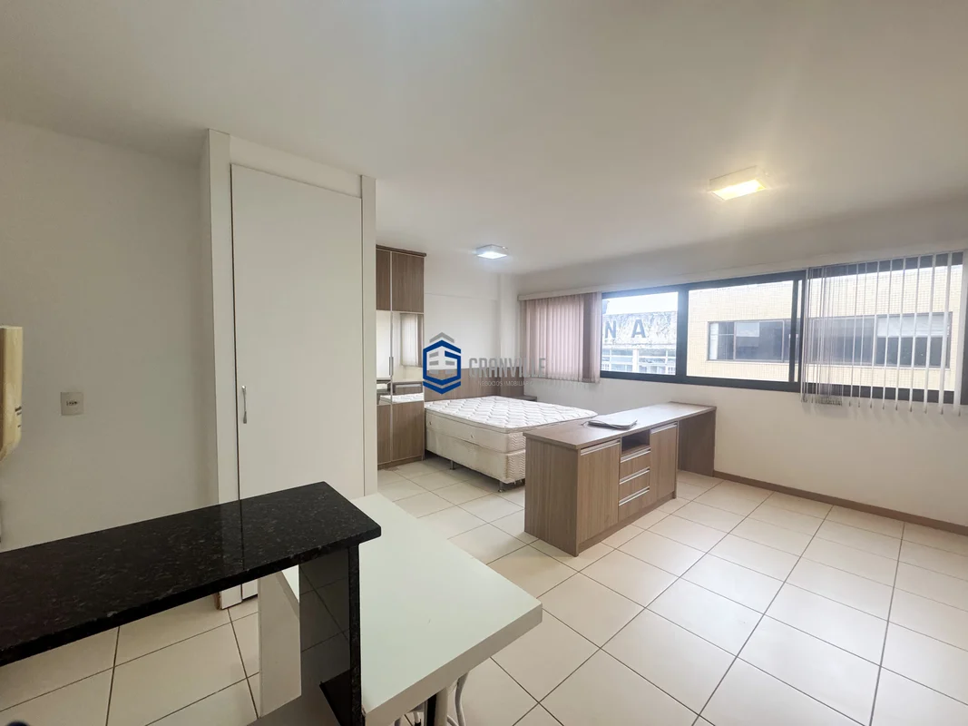 Granville Negócios Imobiliários Aluga:Uma kitnet semi-mobiliada no Edifício Piaz...