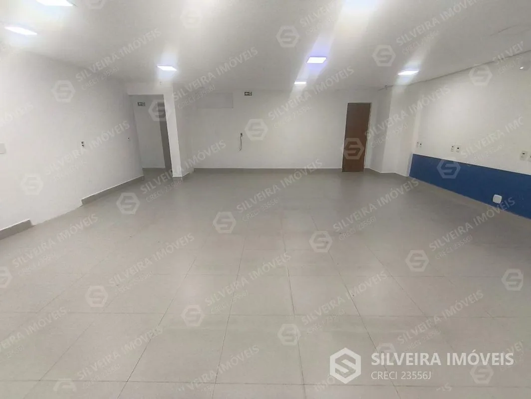 Sala Comercial para alugar em Samambaia.Procurando por um espaço comercial que c...