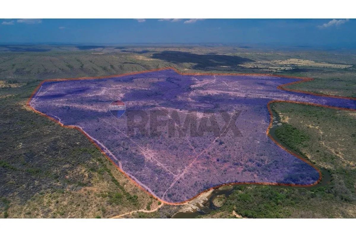 Área total: 1.635,8850 hectaresLocalização: Formoso-MG, Chapada Vereda Comprida,...