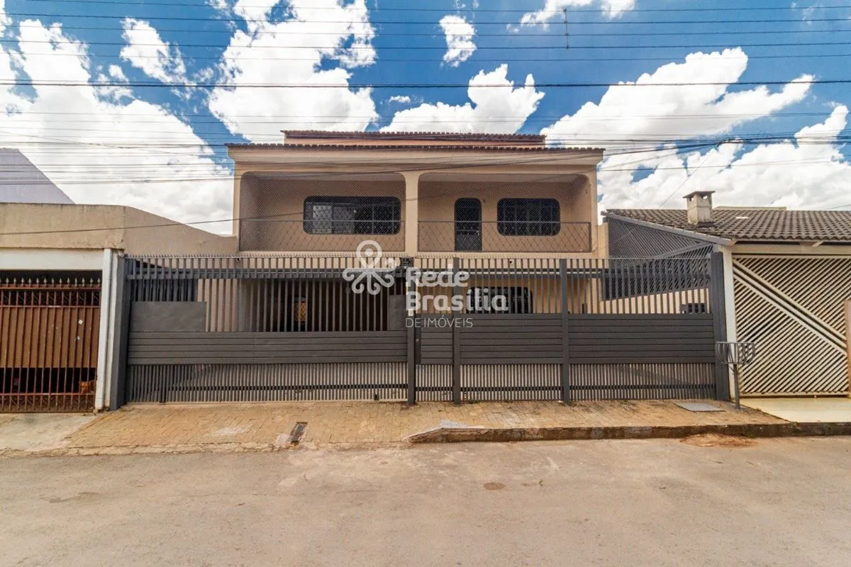 TH36363 - Qe 34 Guará, Excelente Casa Comercial, 328m². Agende sua visita! Casa ...