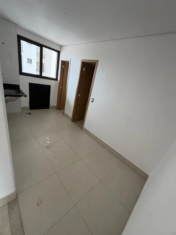Vendo apartamento no Residencial Arte Verde Marista.217m² de área privativa, nas...