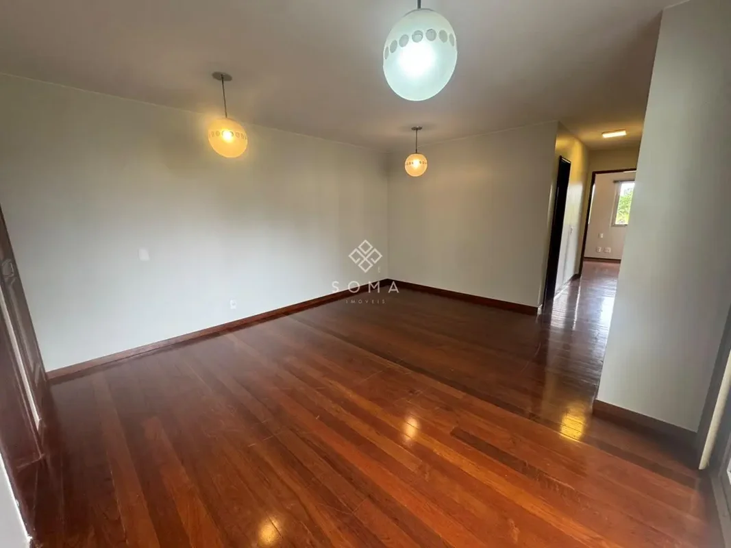 ESPECIFICAÇÕES DO APARTAMENTO:- Vista livre, proporcionando maior sensação de am...