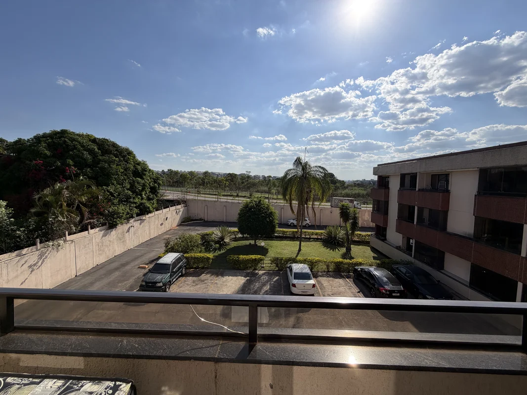 Ótima kit situada na lemlho localização do condomínio. Vista livre permanente1 v...