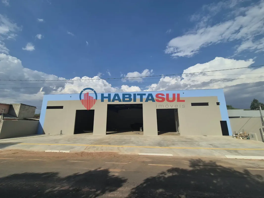 Oportunidade perfeita para o seu negócio! Galpão comercial novo, construído com ...