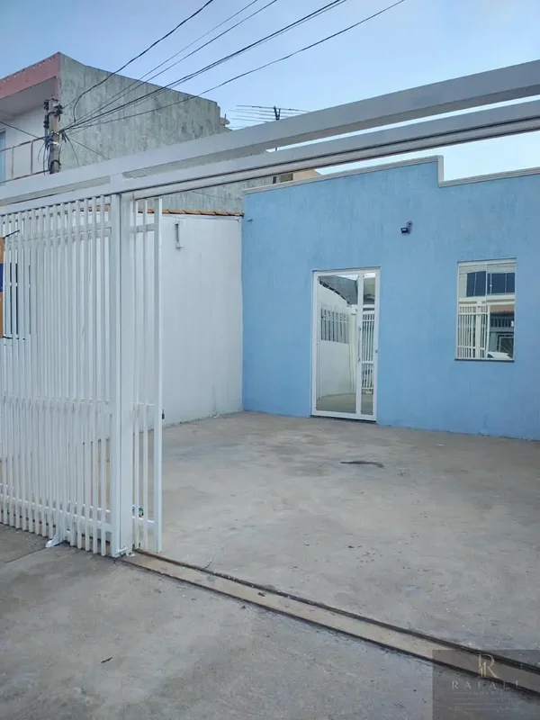 Casa à venda na QR 514 - conforto e espaço para sua família!3 Quartos* 2 Banheir...