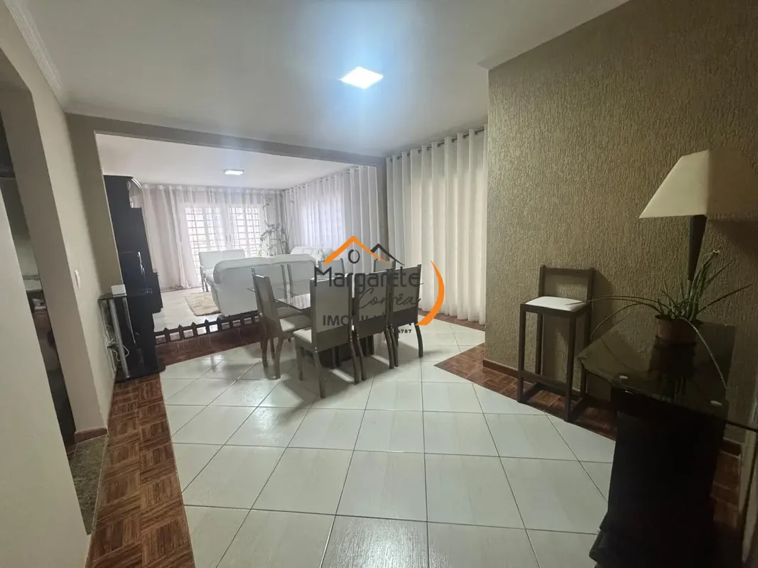 Imobiliária Margarete Corrêa vende sobrado no Condomínio Mansões ColoradoCompost...