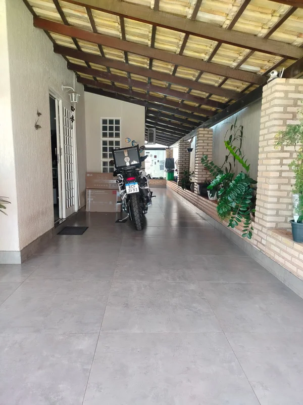 Excelente Oportunidade em Vicente PiresRua 4C - Casa com Laje e Energia Fotovolt...