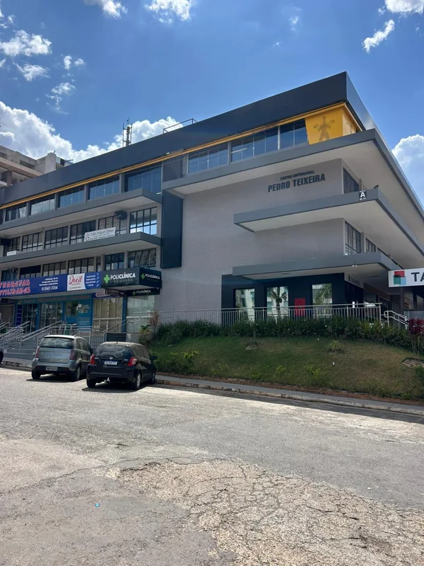 Venda sala comercial Guará II - Centro Empresarial Pedro TeixeiraCentro Empresar...