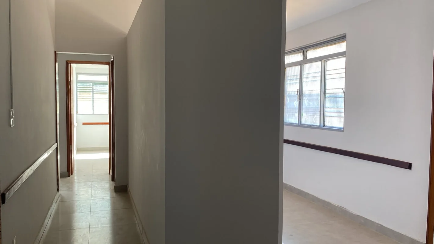 Casa comercial para aluguel com boa localização, Jardim Goiás, Goiânia-GODESCRIÇ...