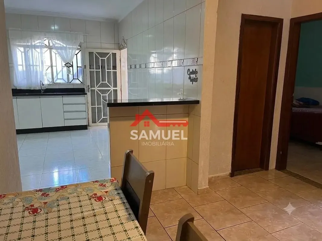 Casa com 3 Quartos (1 Suíte) + Casa de Fundos na QNO 16 Expansão do Setor ODescr...
