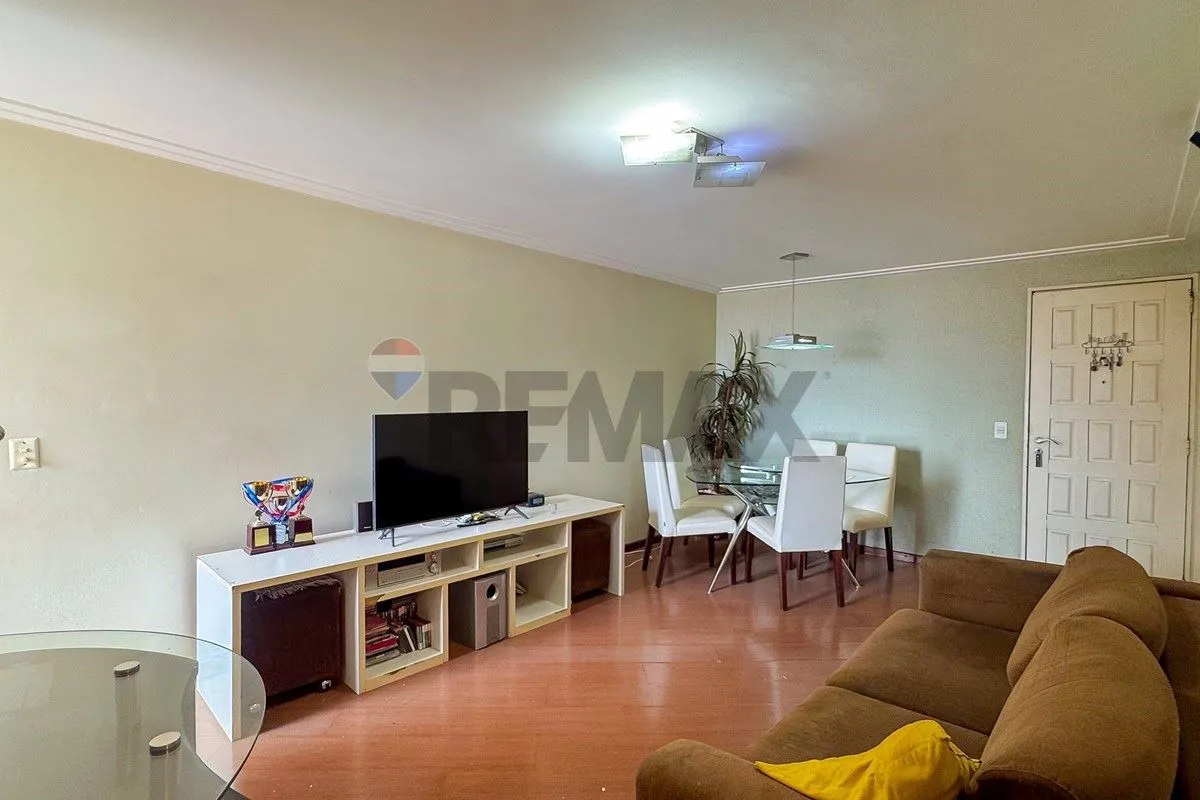 Apartamento a venda no Guará com 3 quartos. Apresentamos este excelente apartame...