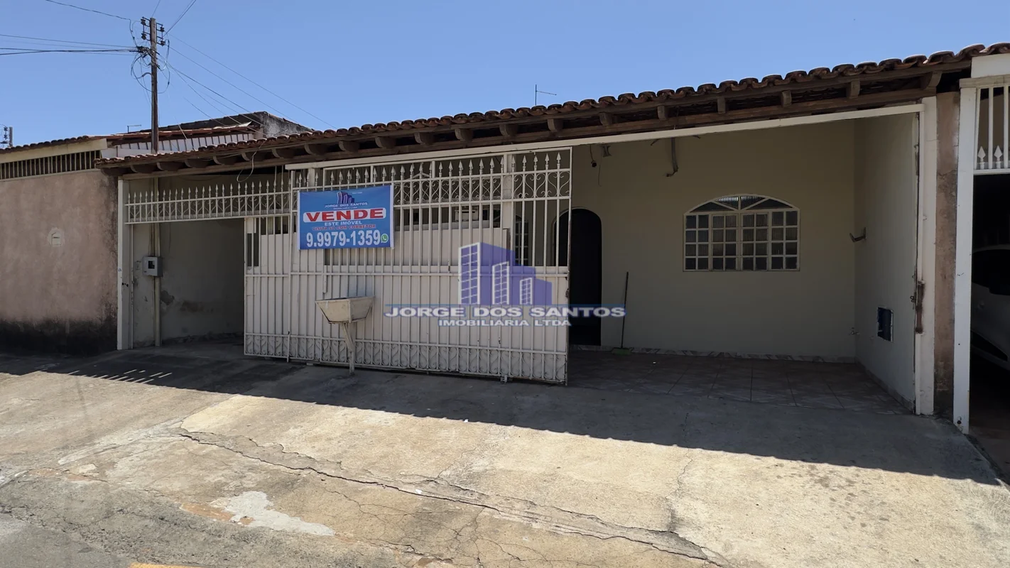 EXCELENTE OPORTUNIDADE PARA INVESTIDORES! Imóvel com 4 moradias e excelente pote...
