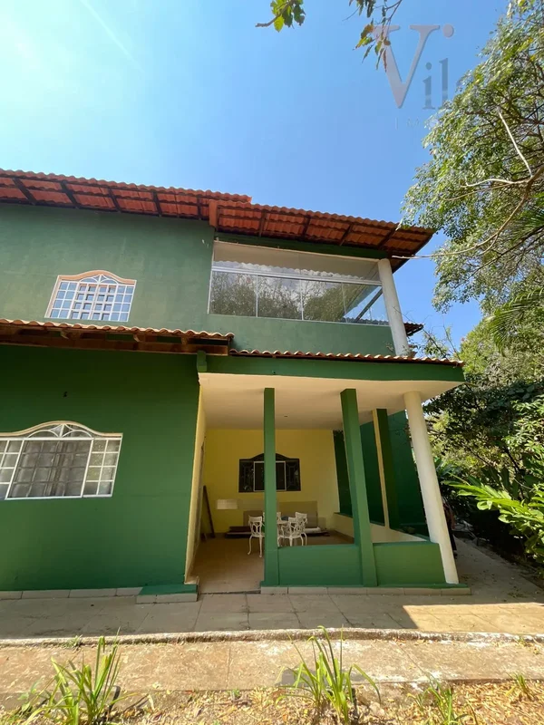 Descubra uma residência exclusiva no condomínio Colônia Agrícola Bernardo Sayão,...