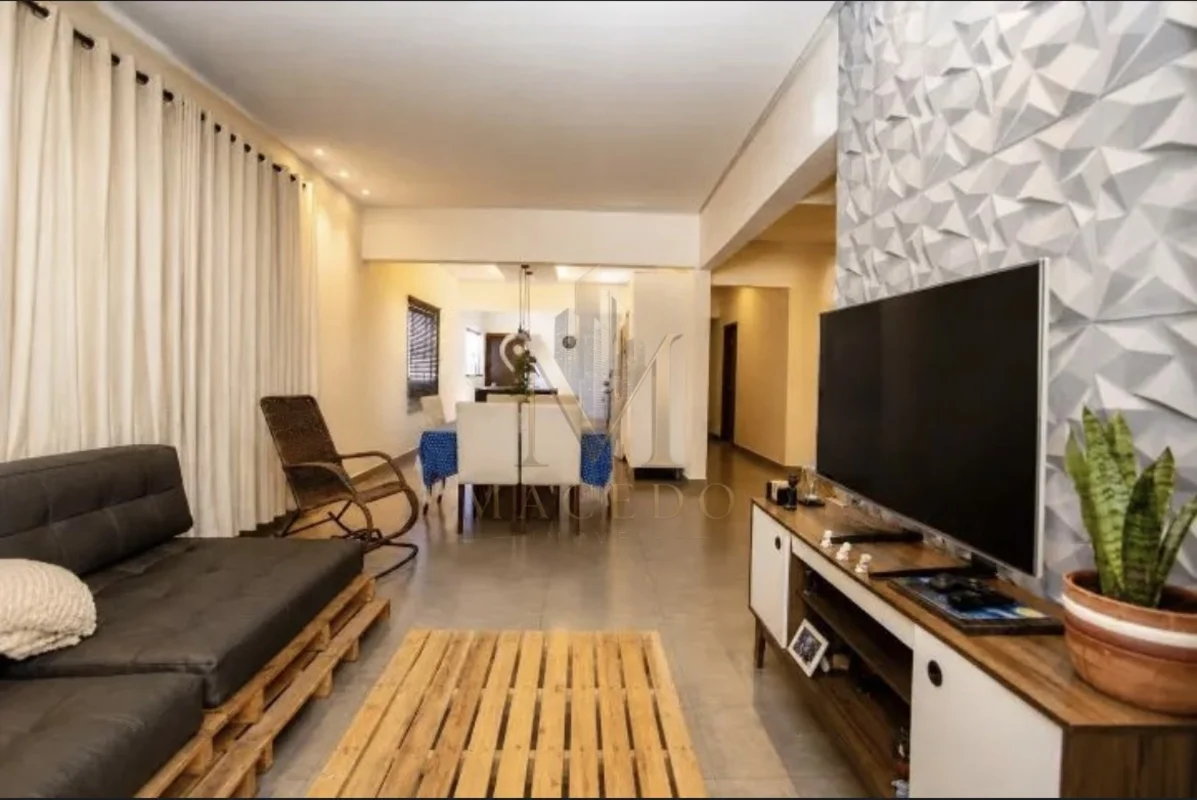 Excelente oportunidade no conjunto 5- setor habitacional Arniqueiras.Casa com 40...