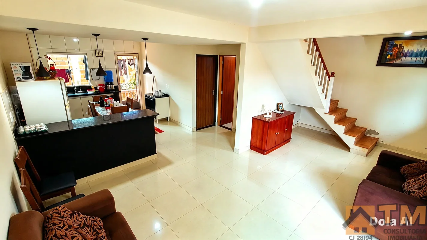 TM CONSULTORIA IMOBILIARIAVENDE:EXCELENTE SOBRADO, COM 4 QUARTOS, LOTE VAZADO, B...