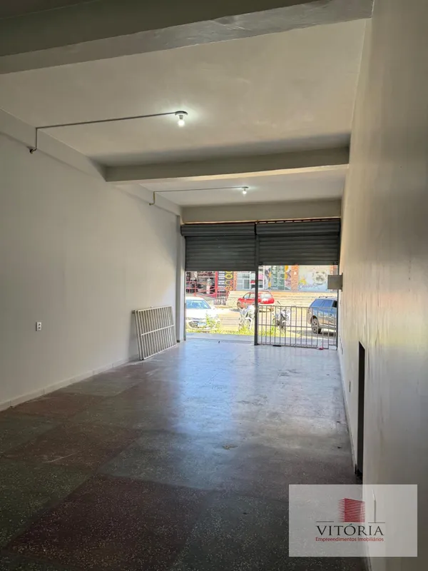 ALUGA-SE EXCELENTE LOJA – SETOR LESTE | QUADRA 33Loja com subsolo enorme !Excele...