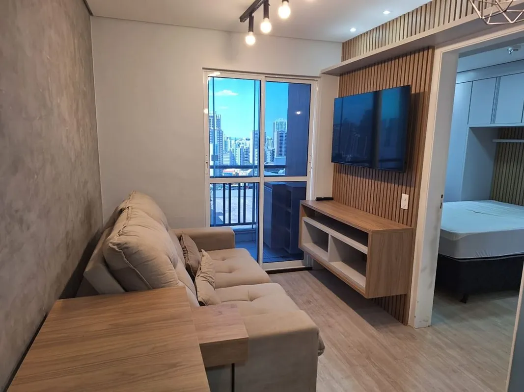 No valor do aluguel já está incluso o valor do condomínio!Excelente apartamento ...