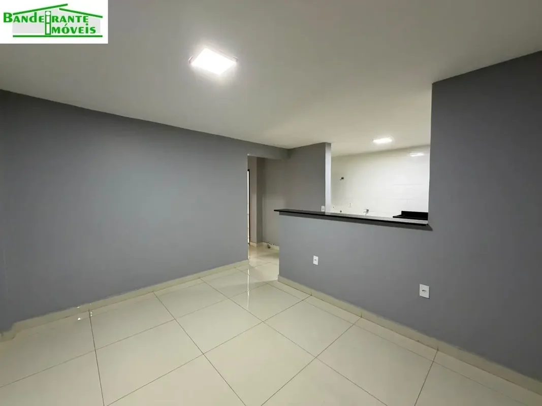 IMÓVEL COMPOSTO POR:- 02 QUARTOS- SALA AMPLA- COZINHA COM ÁREA DE SERVIÇO CONJUG...