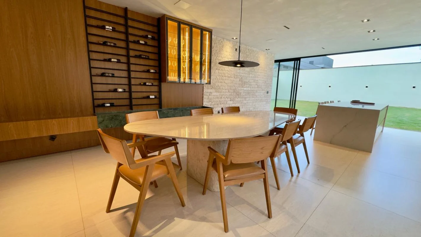 Julisce Alencar Assessoria Imobiliária vende...CASA DE ALTO PADRÃO À VENDA | ALT...